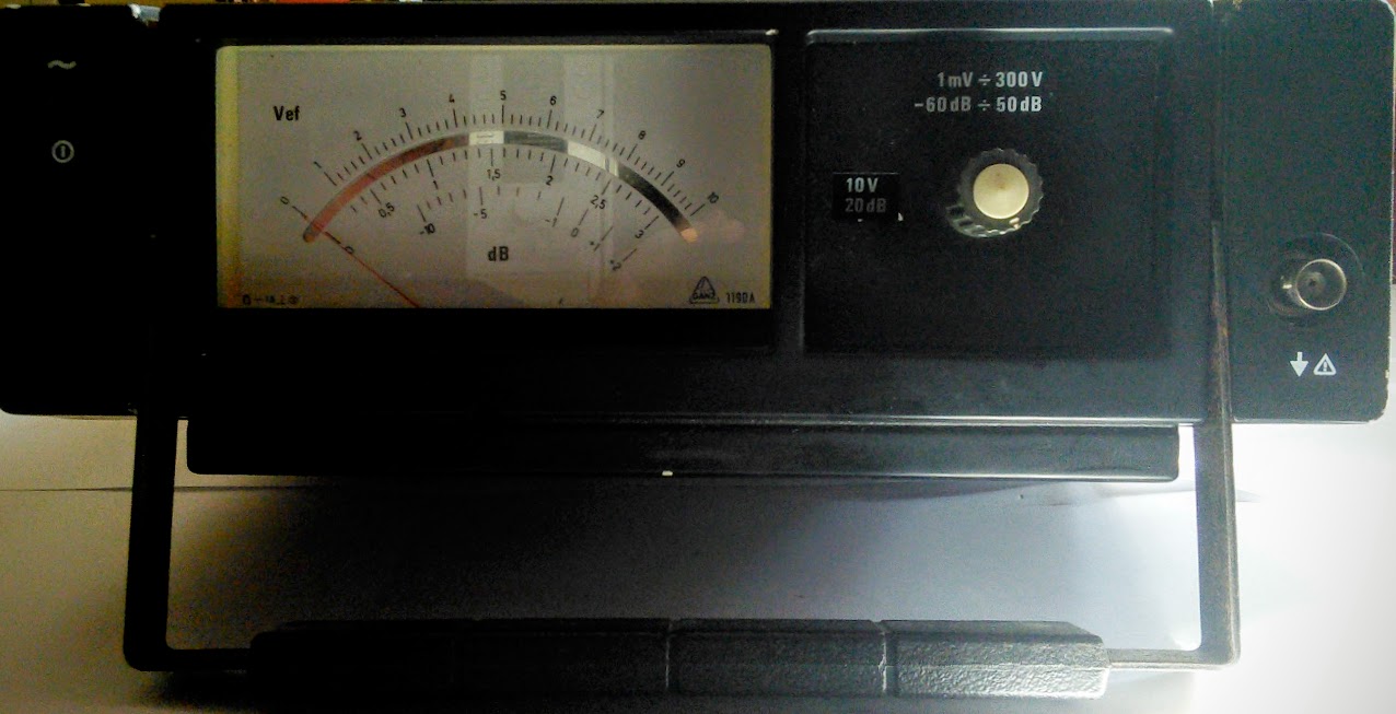 Celá přední panel BM579